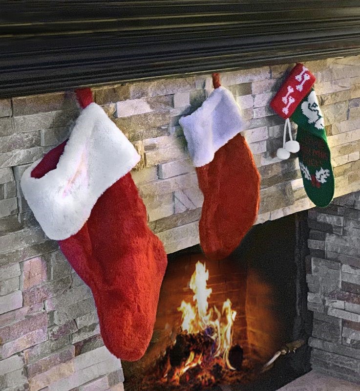Mantle with stockings